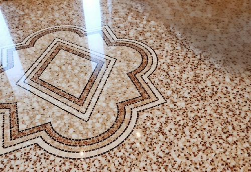 現(xiàn)場水磨石價格是多少錢一平方